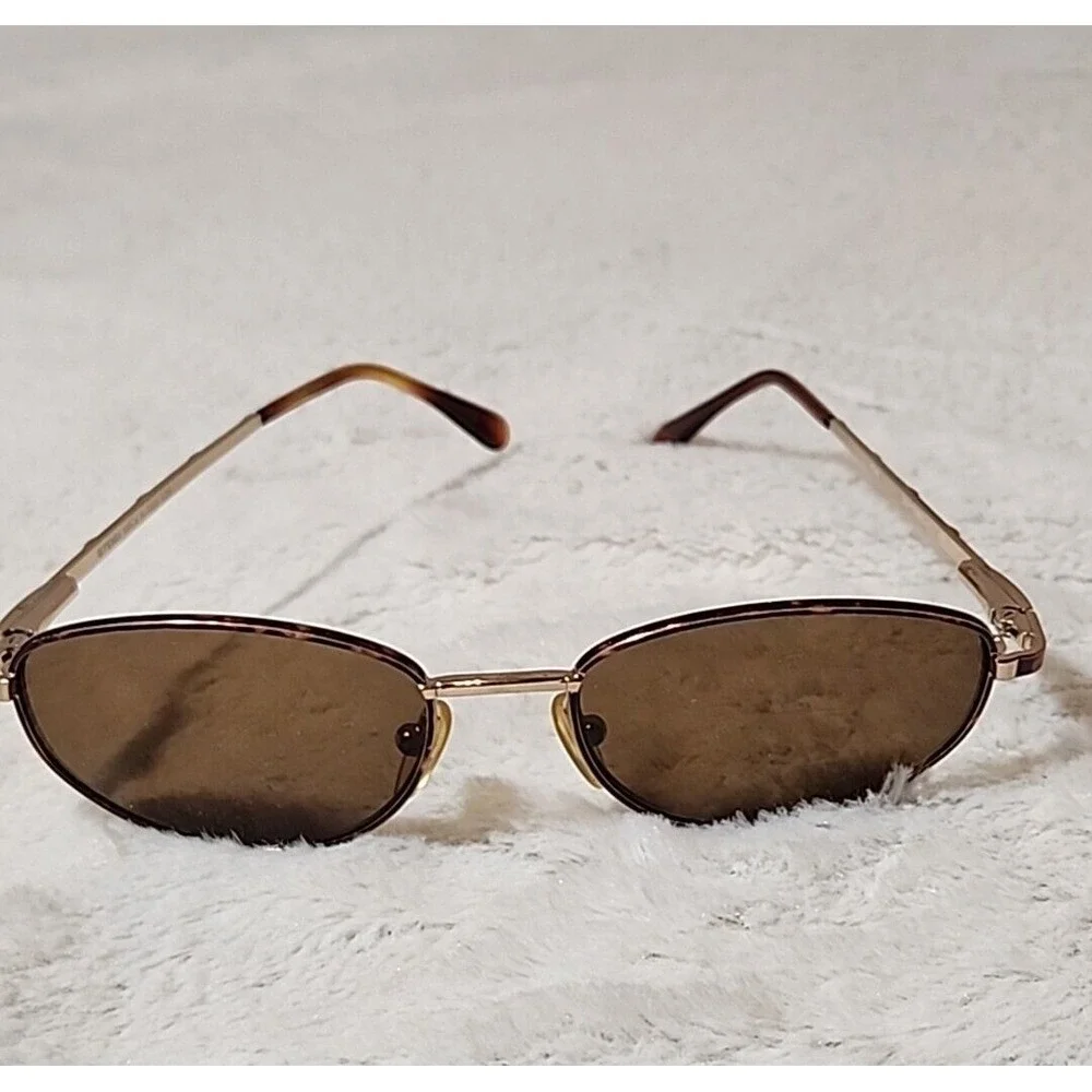 FENDI Sunglasses UNISEX Frames Only Made in Italy Marked 135 F543 52 17 Tortoise
